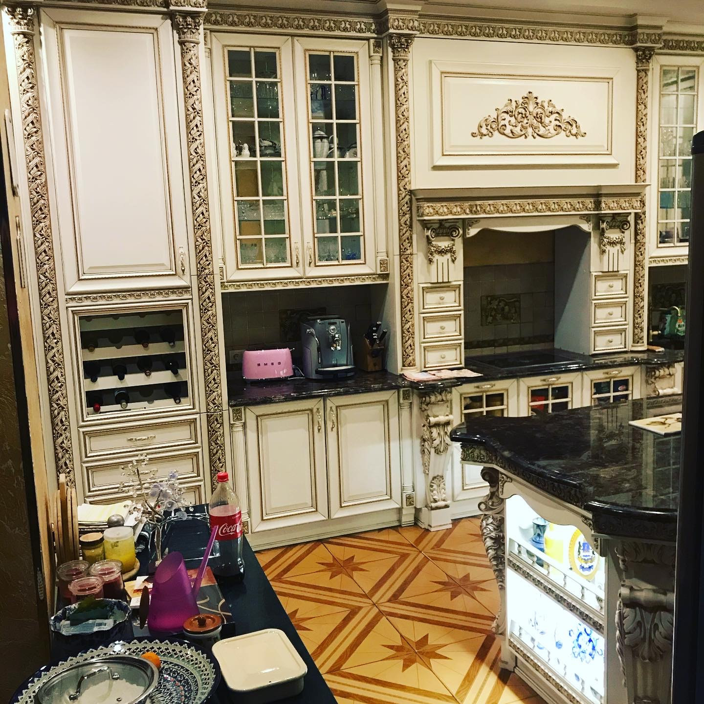 Кухня в классическом стиле (загородный дом)