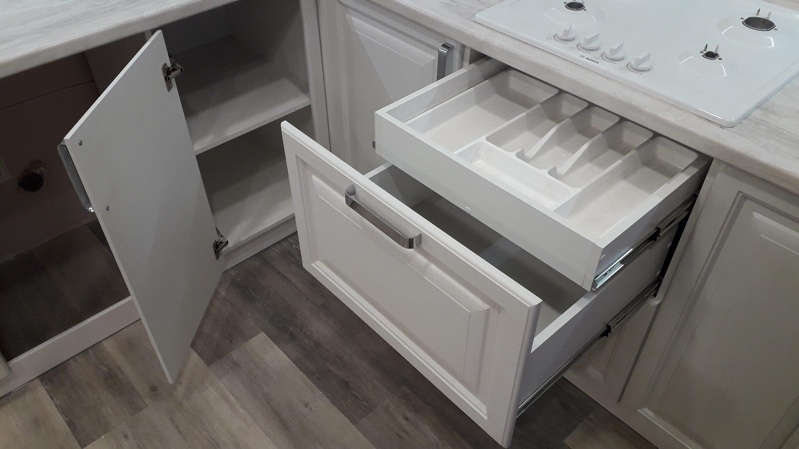 Кухня на заказ - Современная классика