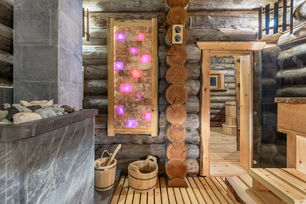 Inspiration for a country bathroom in Moscow.