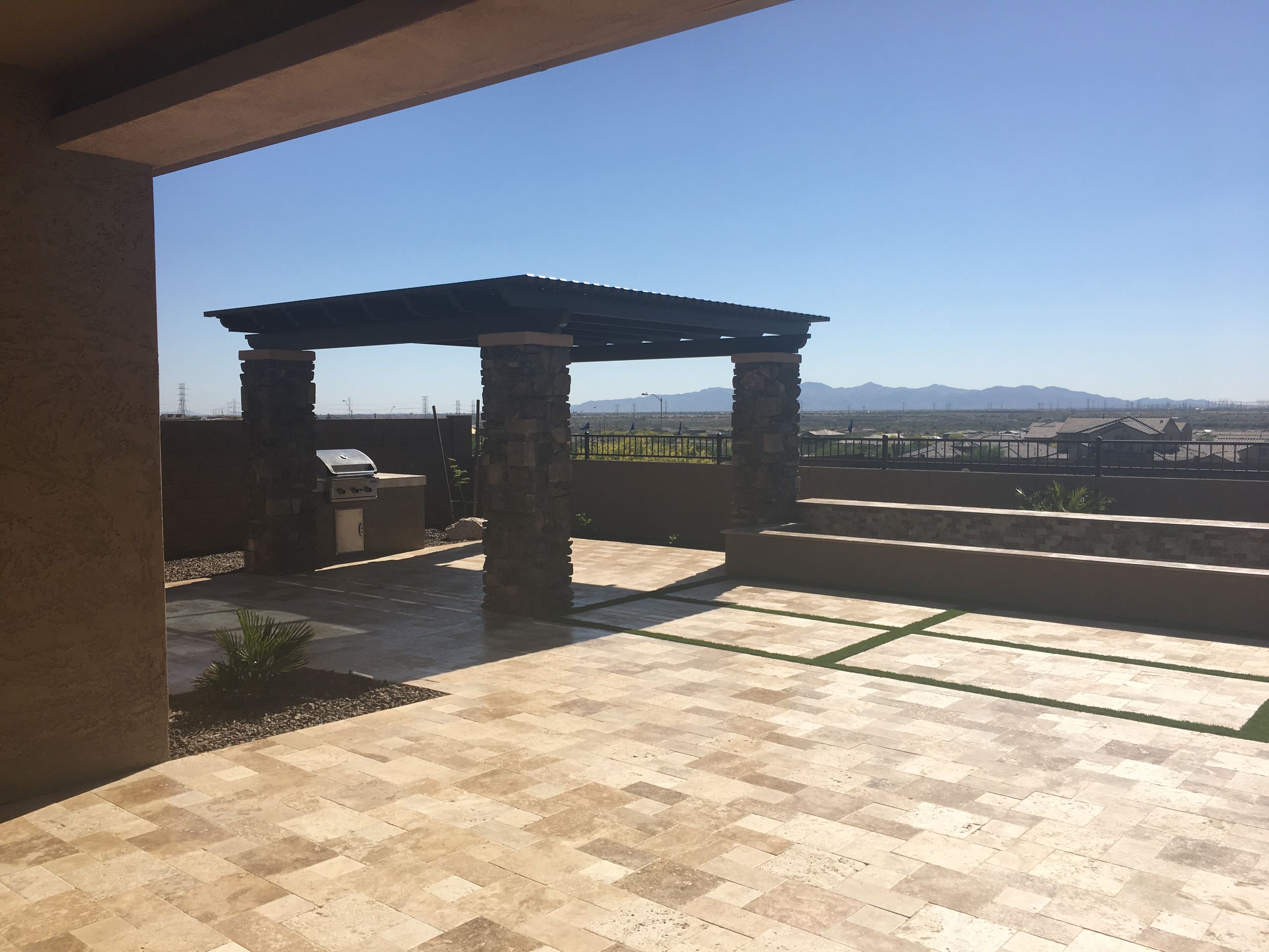 Pavers, Travertine & Flagstone