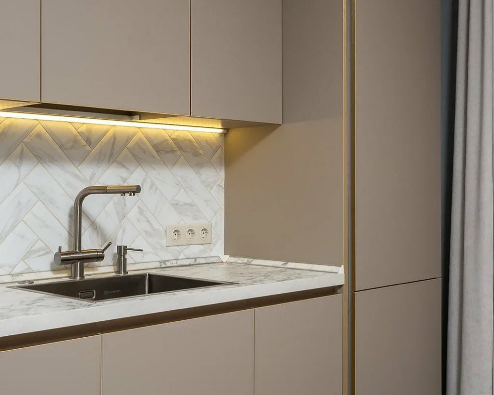 Бежевая прямая кухня на заказ