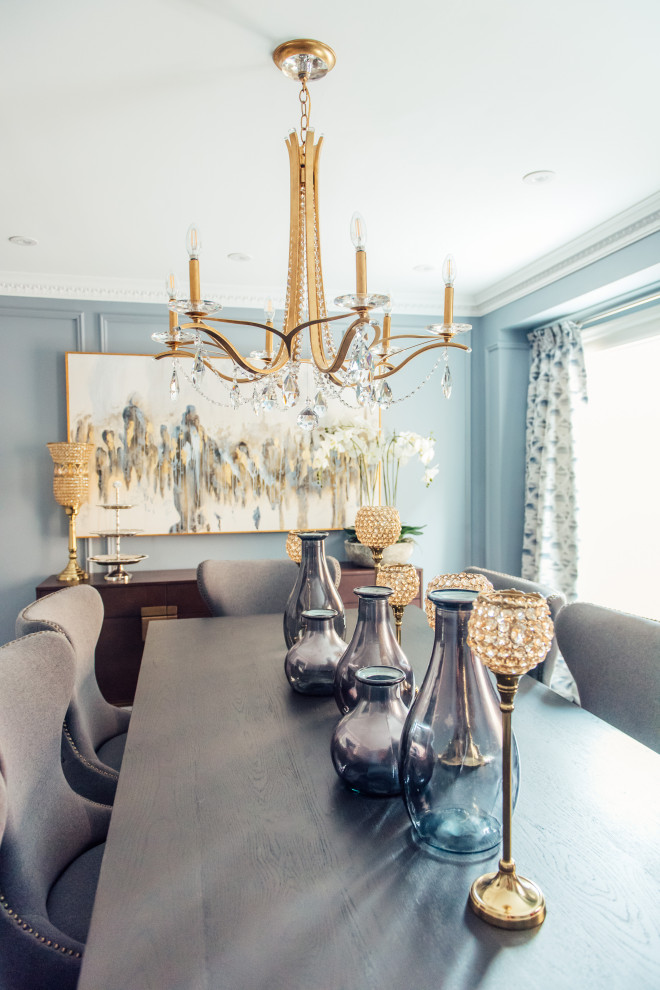 Home design - transitional home design idea in Toronto