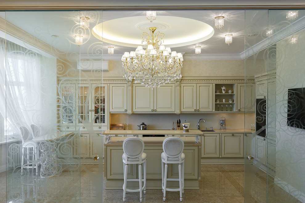 квартира с лифтом