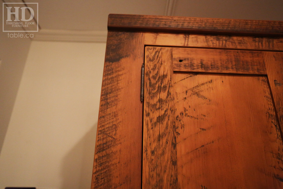Inspiration for a rustic home design remodel in Toronto