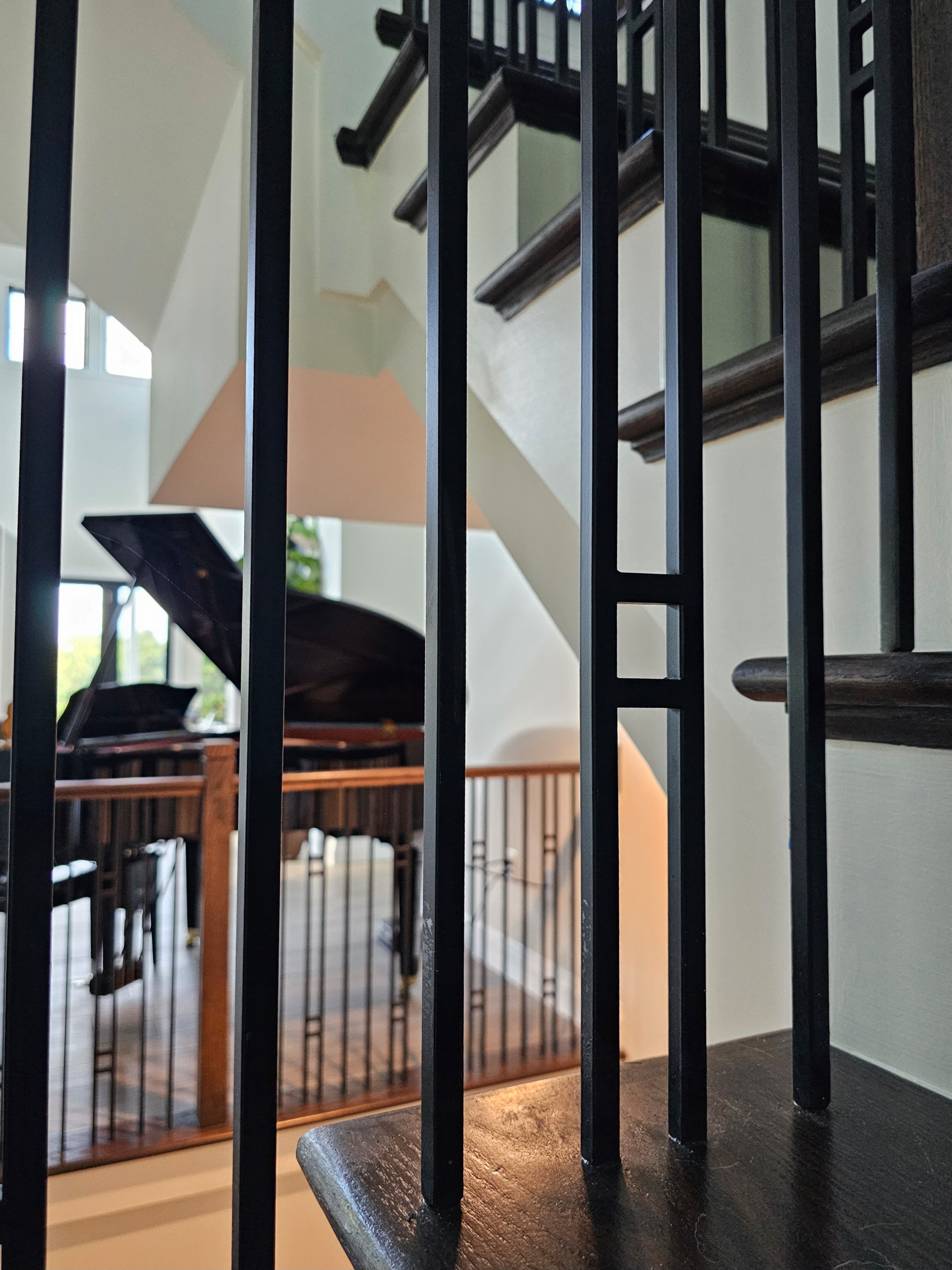 109_Impressive Floating Staircase in Countryside Retreat, Upper Marlboro, MD