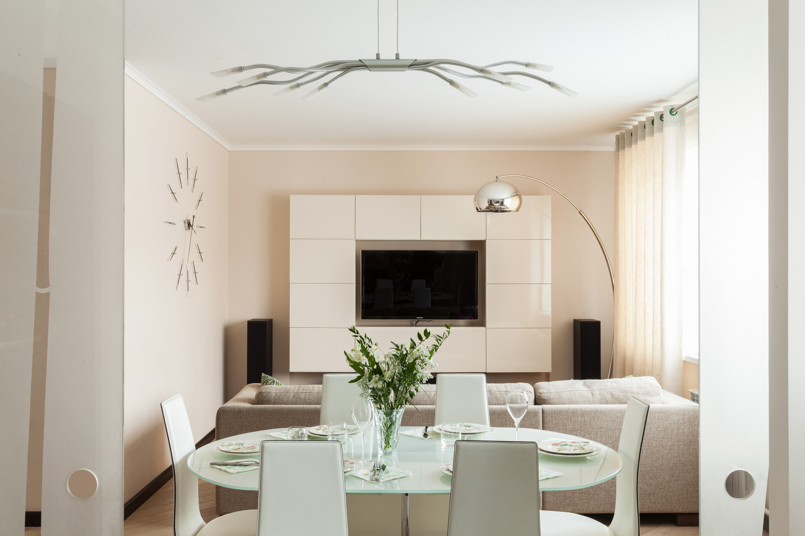 ГОСТИНАЯ, СТОЛОВАЯ