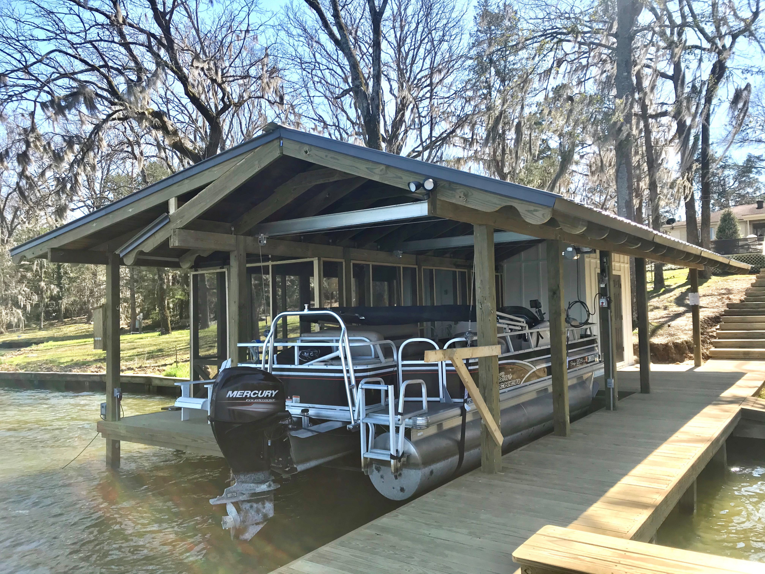 New Boathouse @ Lake Lorman