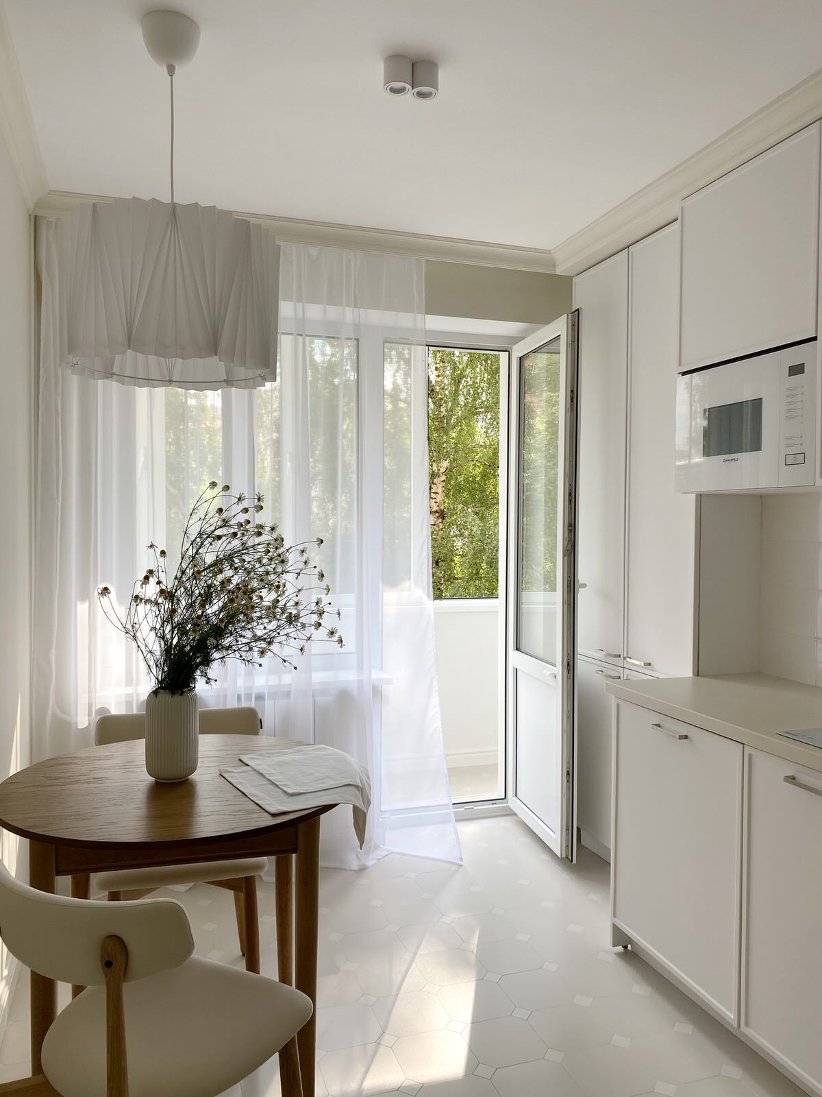 Квартира у сквера