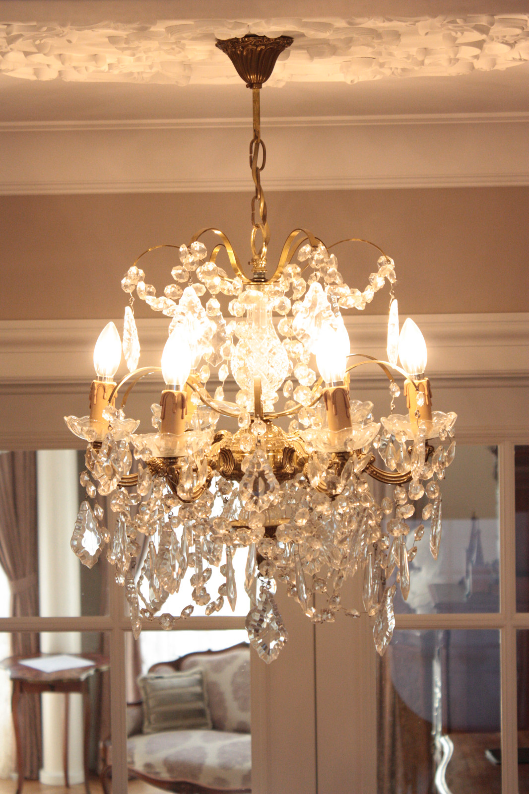 Recreating the Interior of the Chekhov’s Period in a Suburban Residence