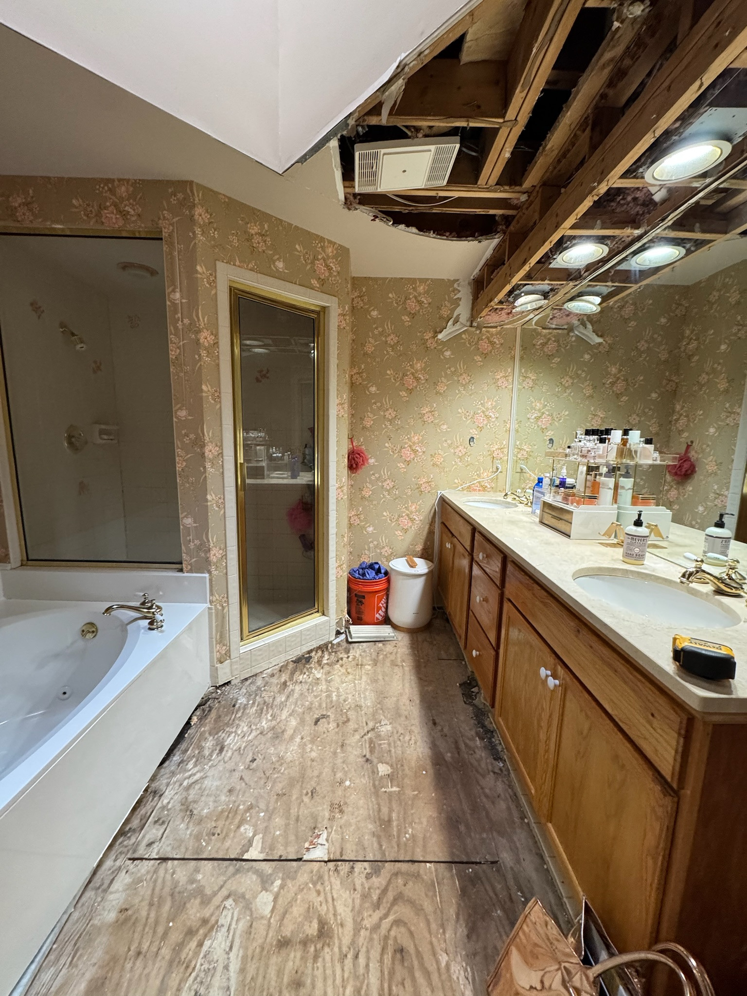 BUCKHEAD Luxury Primary Bath