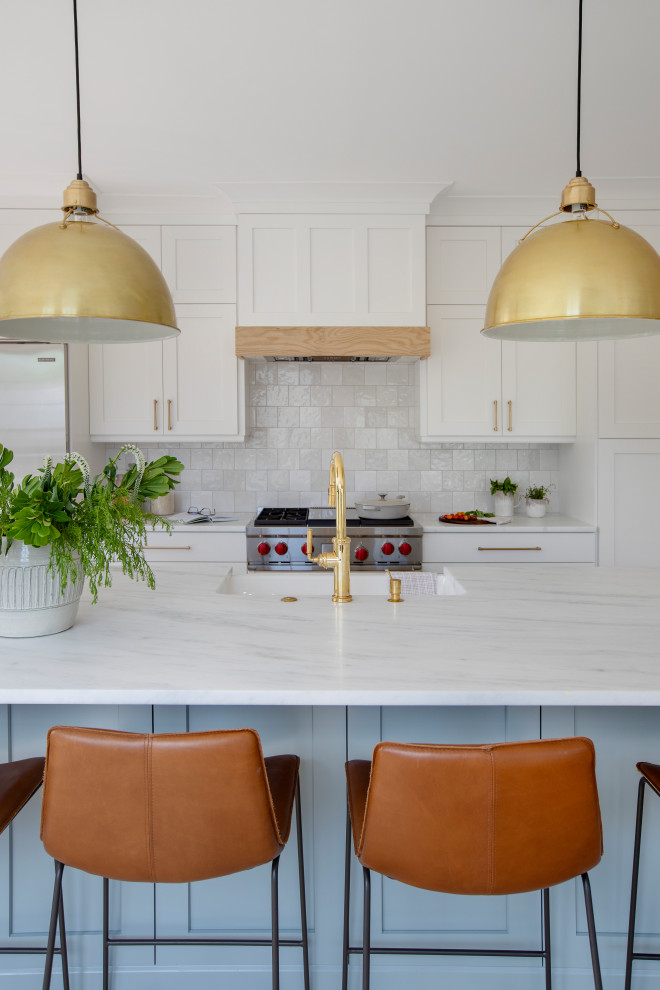 Example of a beach style kitchen design in Charleston