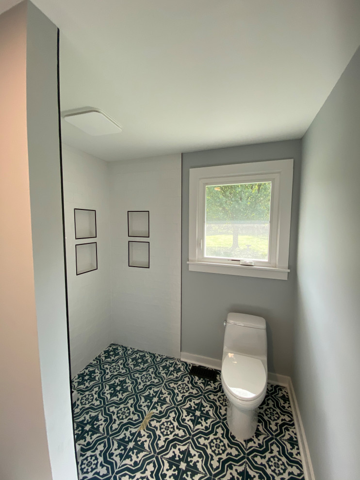 Lara’s Bathroom