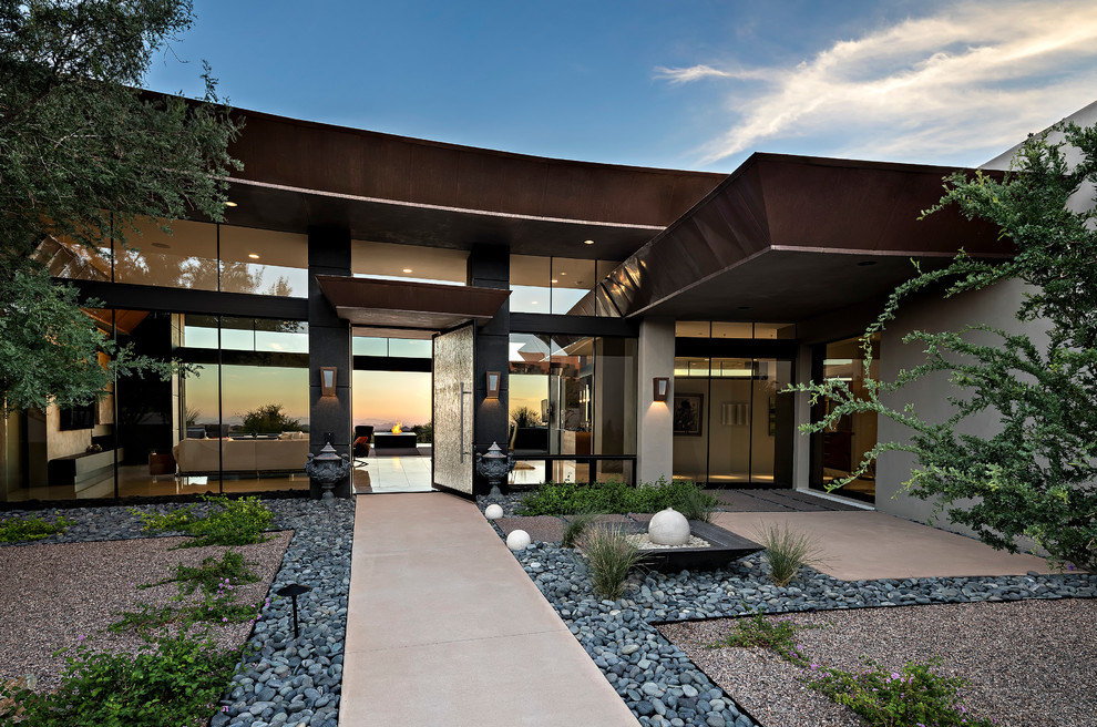 Photo of a contemporary entryway in Phoenix.