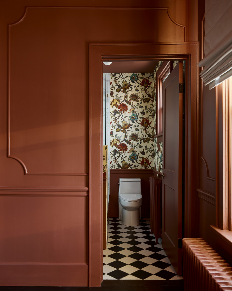 Ispirazione per una stanza da bagno vittoriana di medie dimensioni con pistrelle in bianco e nero, piastrelle in ceramica e pavimento con piastrelle in ceramica