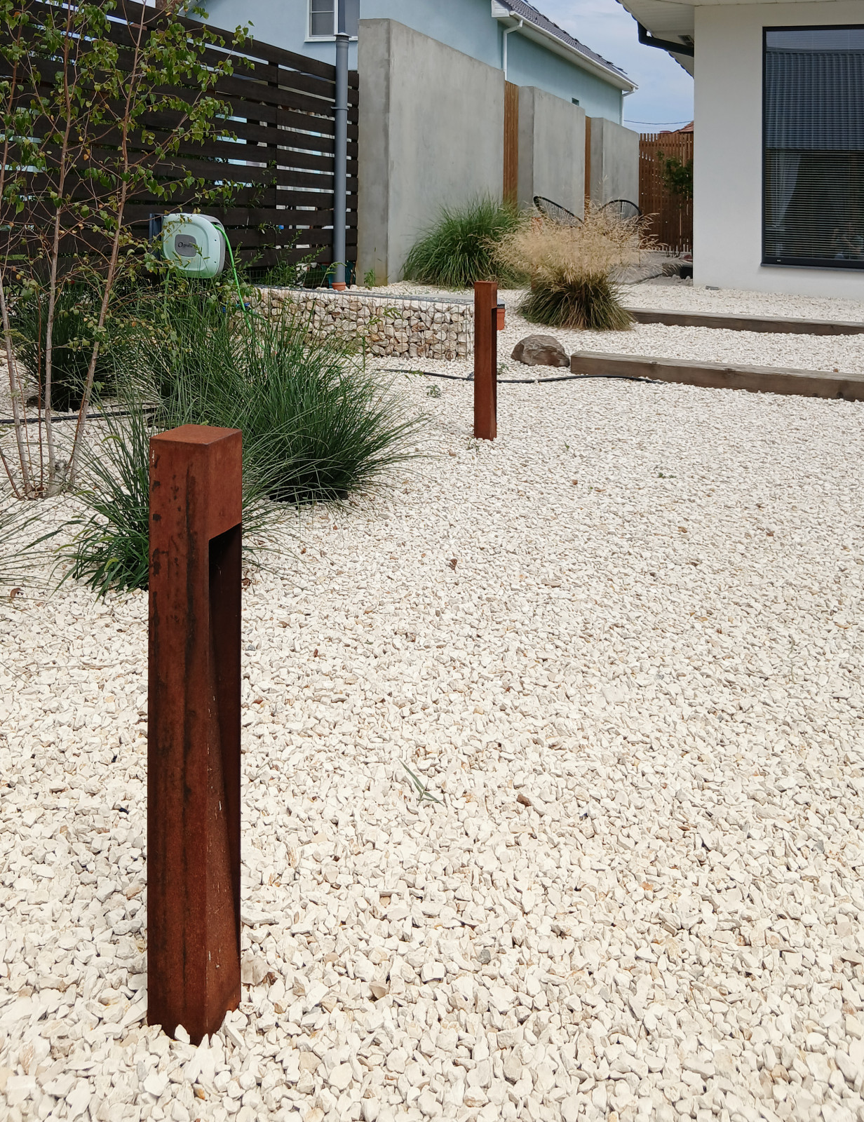 Реализованный дизайн-проект дома и ландшаф 160м2 в Волгограде, поселок Латошинка