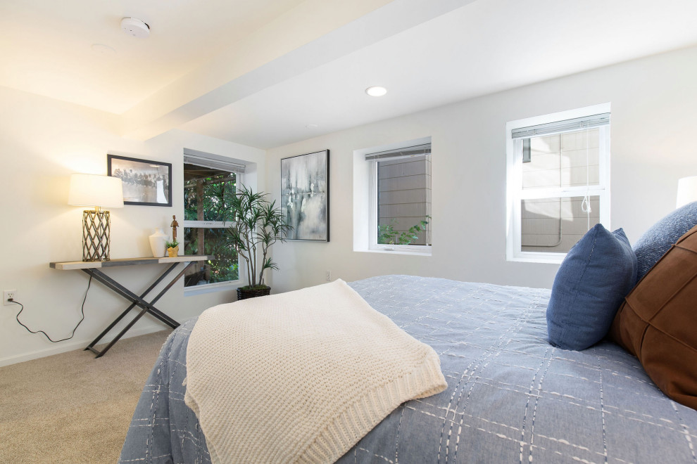 Eclectic bedroom photo in Seattle