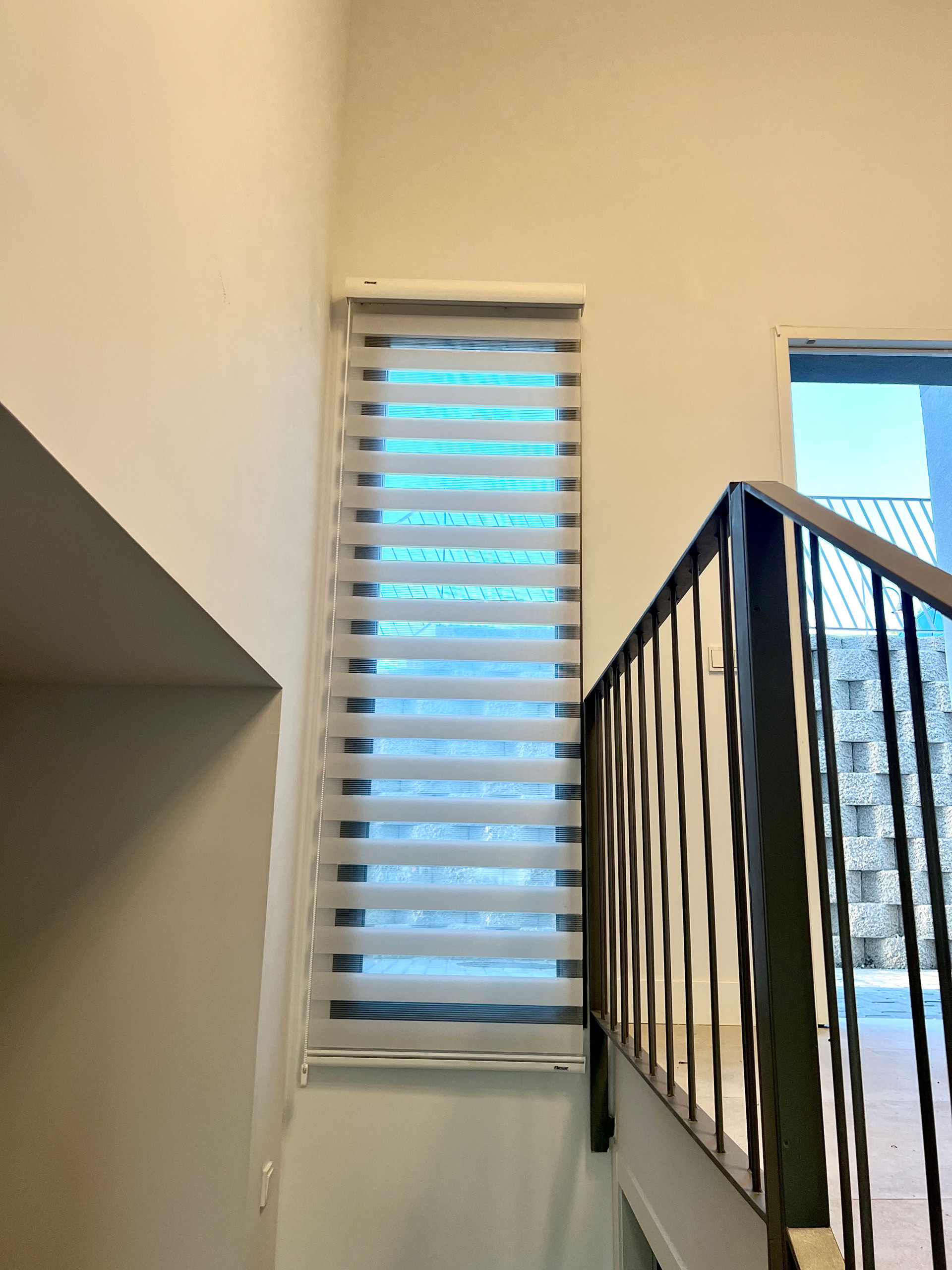 DAY & NIGHT BLINDS
