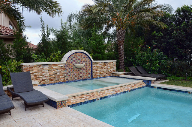 Lap & Relax contemporaneo-piscina