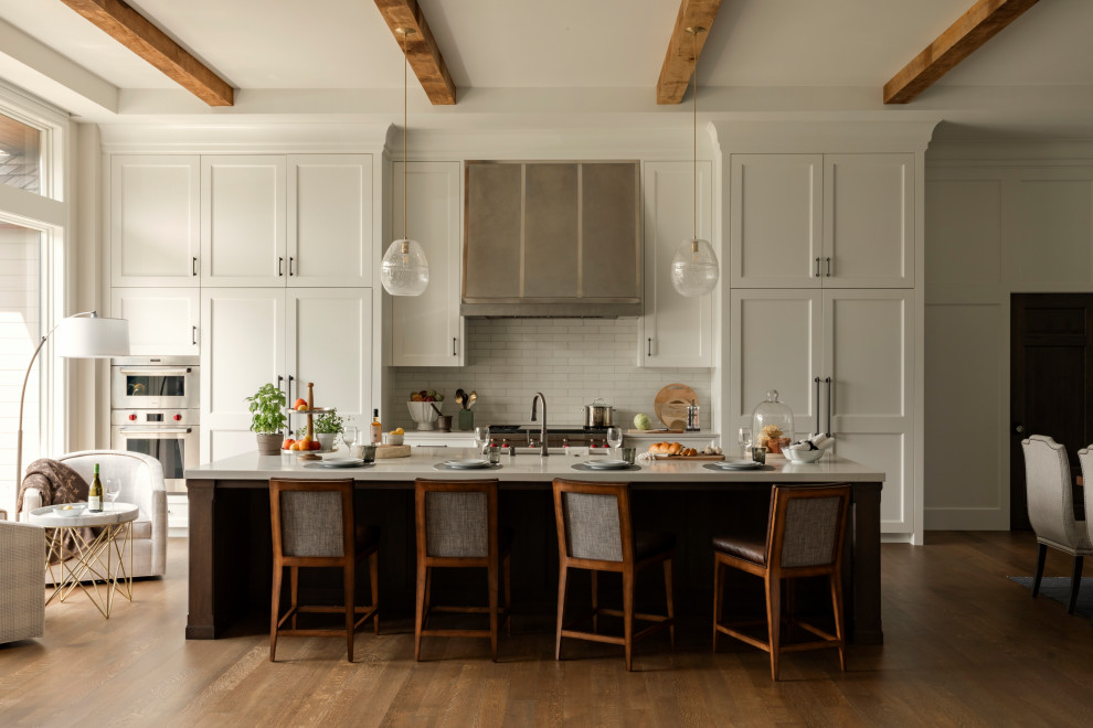 Transitional kitchen photo in Minneapolis