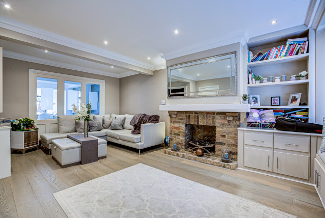 Devon Close 