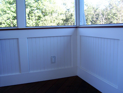 Screen Rooms With Bead Board Knee Wall Traditional St Louis By Heartlands Building Company Houzz - Outdoor Knee Wall Ideas