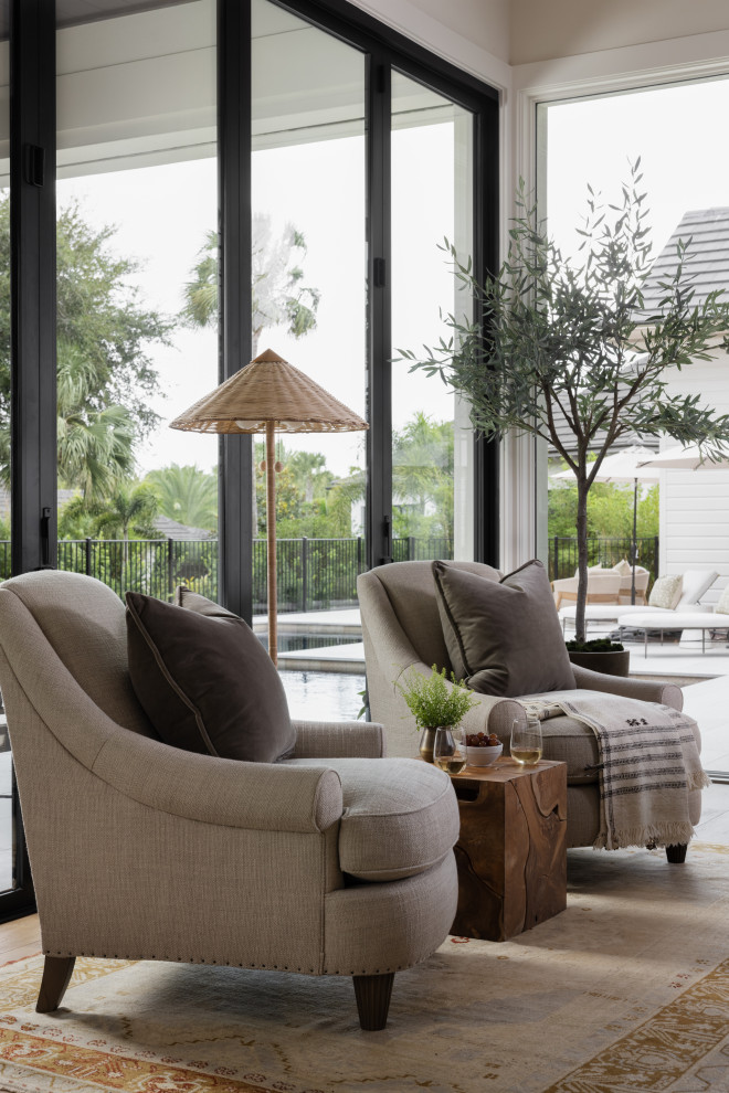 Transitional porch photo in Orlando