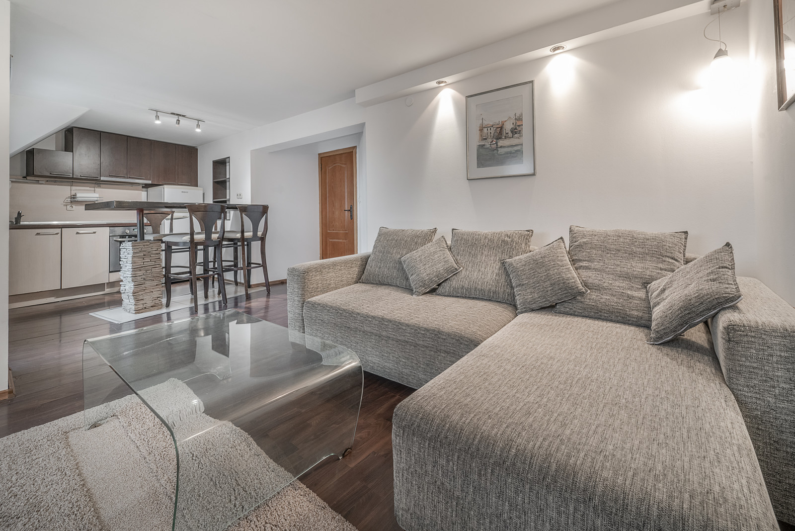 Варна, Хан Пресиян 16