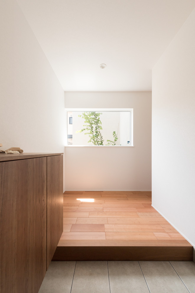 Inspiration for a scandinavian home design remodel in Kyoto