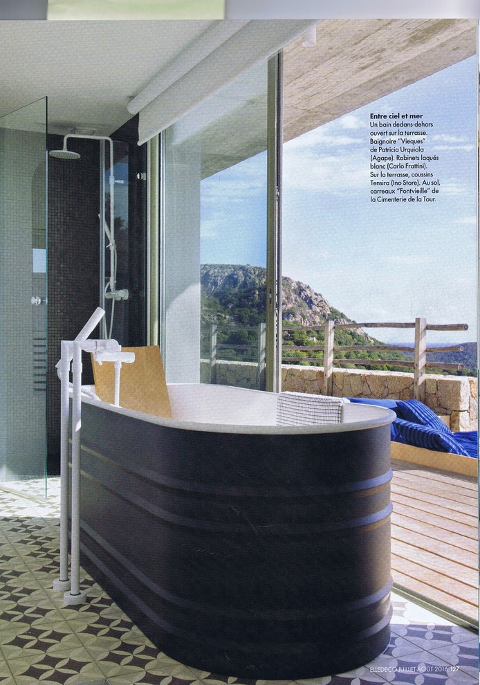 Réalisation d'une salle de bain marine.