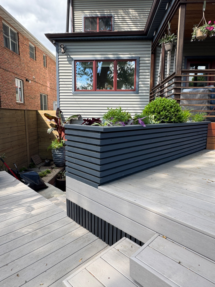 Brooklyn Bayridge with putting green