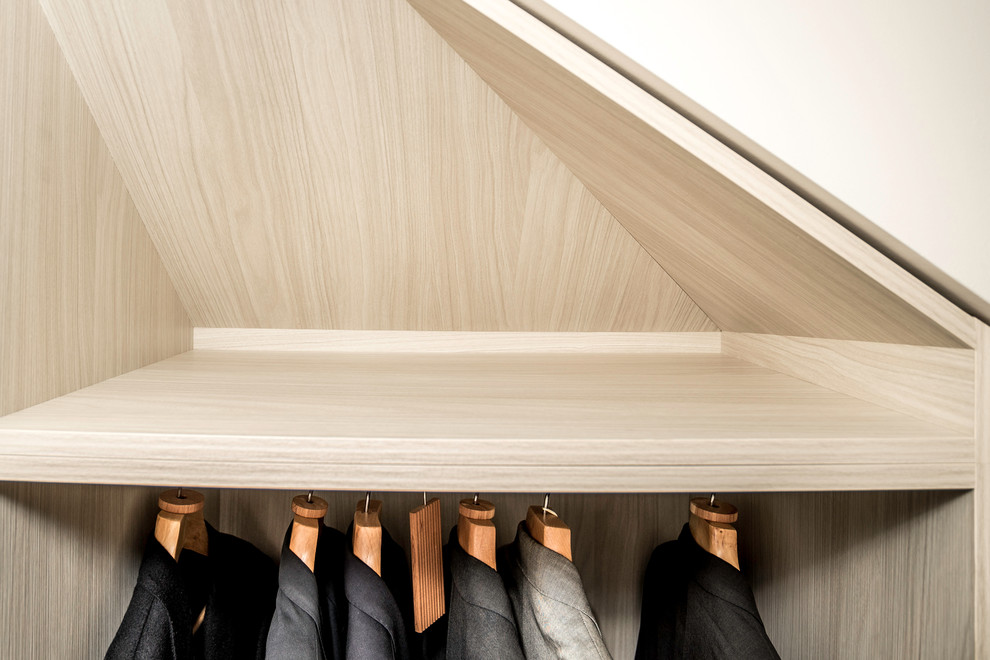 Inspiration for a contemporary storage and wardrobe in Sydney.