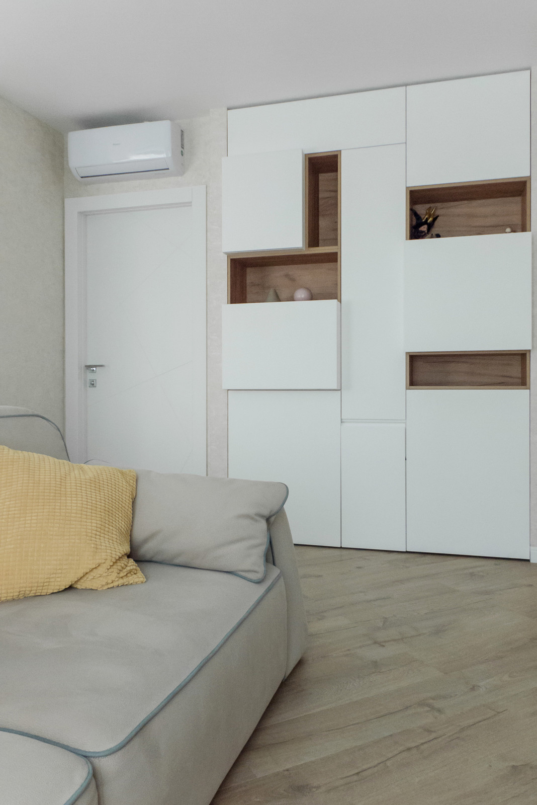 ЖК Легенда на Яхтенной кухня-гостиная