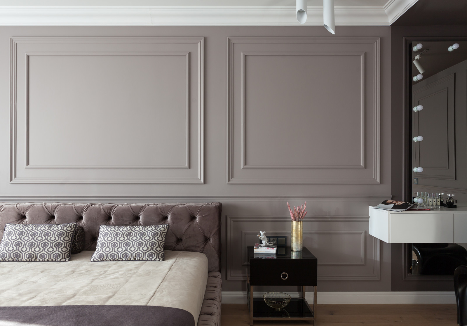 Nude (реализация)