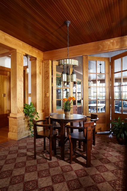 Lakeside Remodel klassisch-veranda