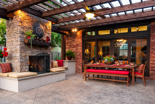 16 Inviting Backyard Patios For Relaxing Summer Nights - Check out these inspiring backyards where you can chill in the great outdoors and spend quality family time taking in those warm summer breezes. | https://heartenedhome.com 