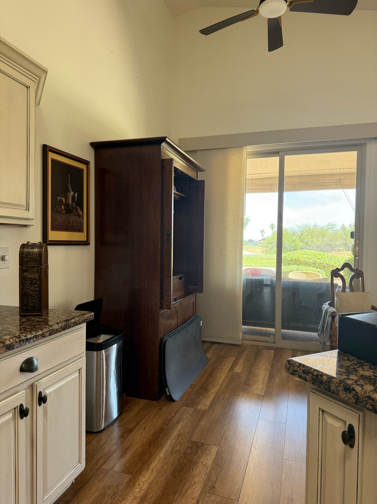 Desert Fairway Kitchen