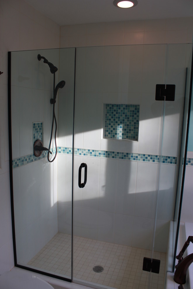 Bathroom - transitional bathroom idea in DC Metro