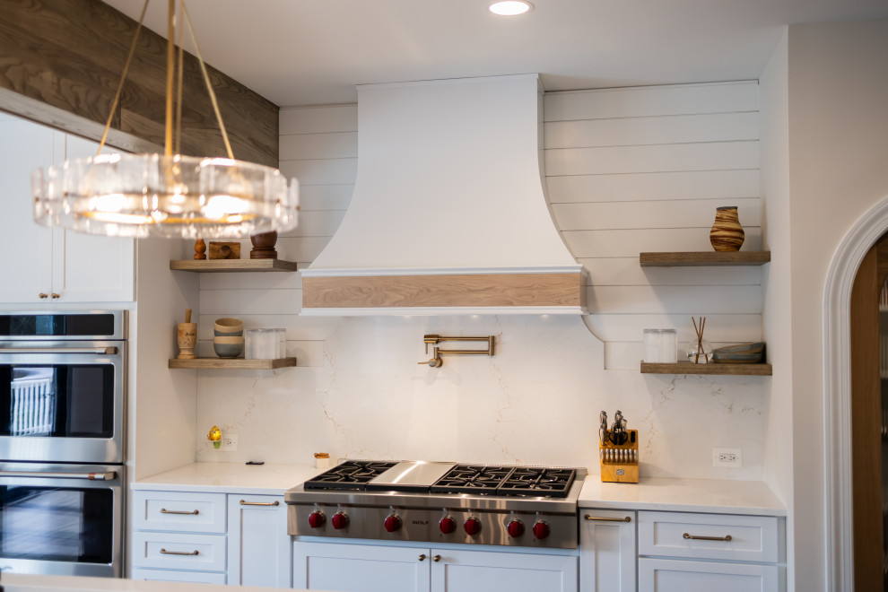 Transitional kitchen photo in Baltimore