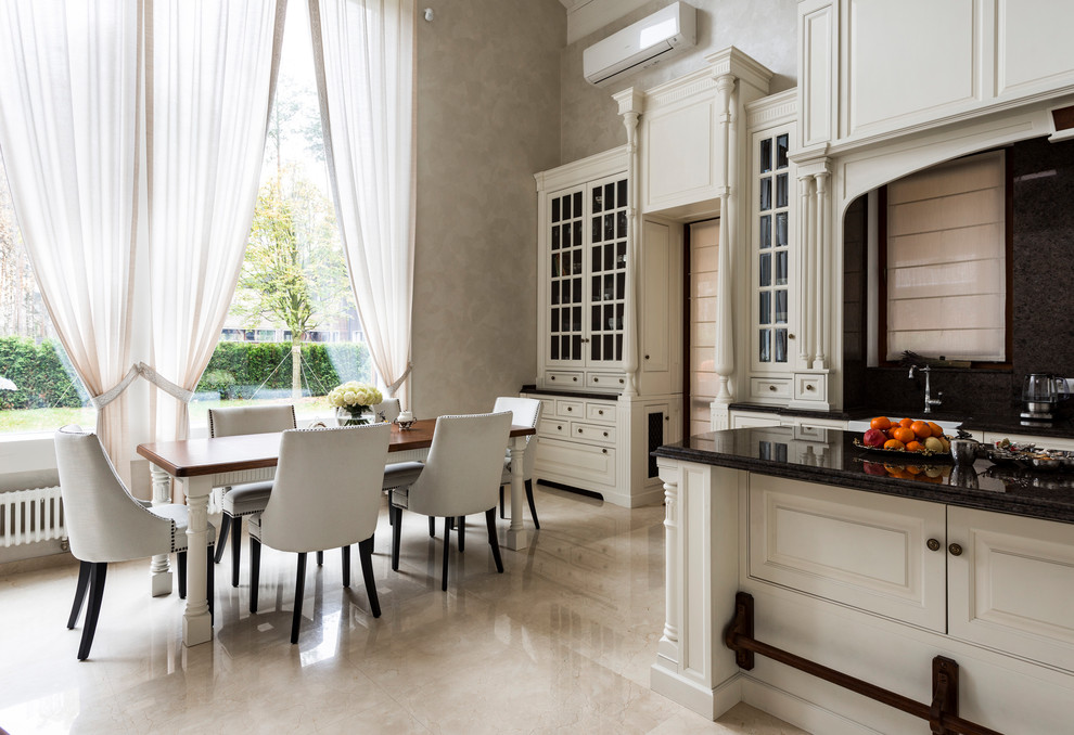 Кухня в загородный дом