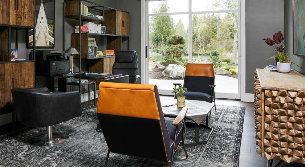 This is an example of a contemporary home office in Seattle.