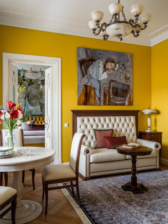 Гостиная, Диван Сталинский