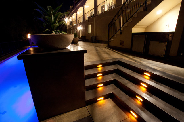 Turowski Pool Deck modern-pools