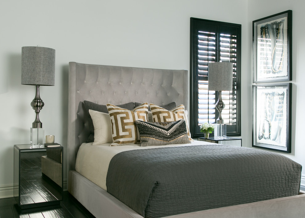 Example of a mid-sized eclectic home design design