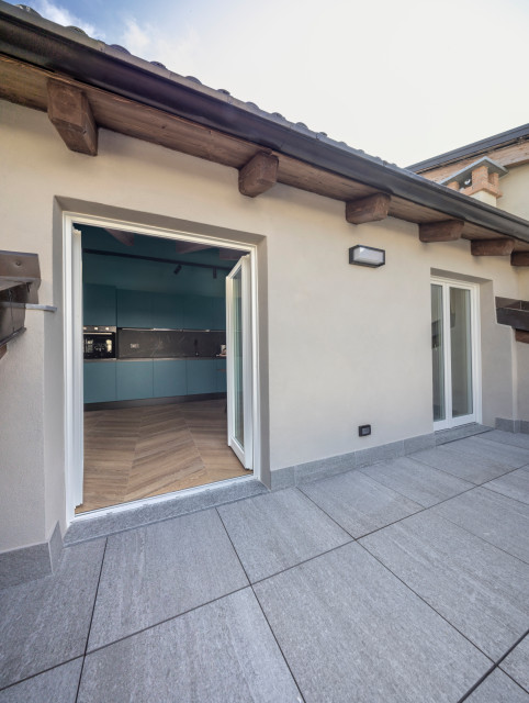ULTIMO PIANO contemporary-deck