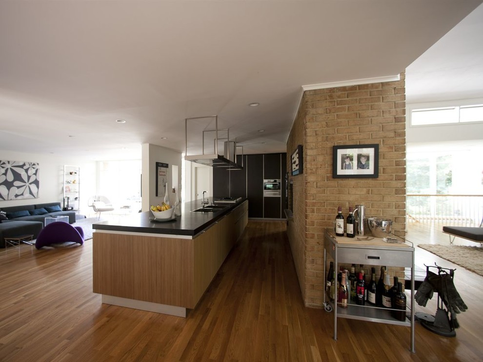 Inspiration for a modern kitchen remodel in New York