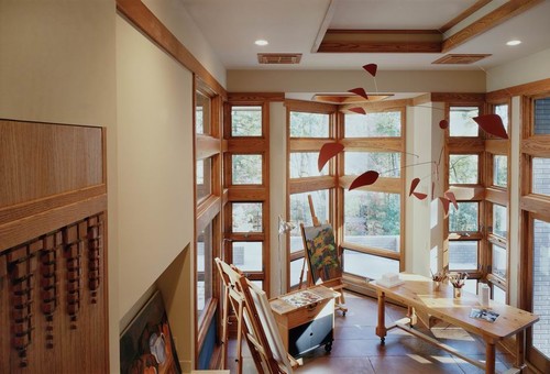 A Seattle architect weaves wisteria into every room of this prairie home.