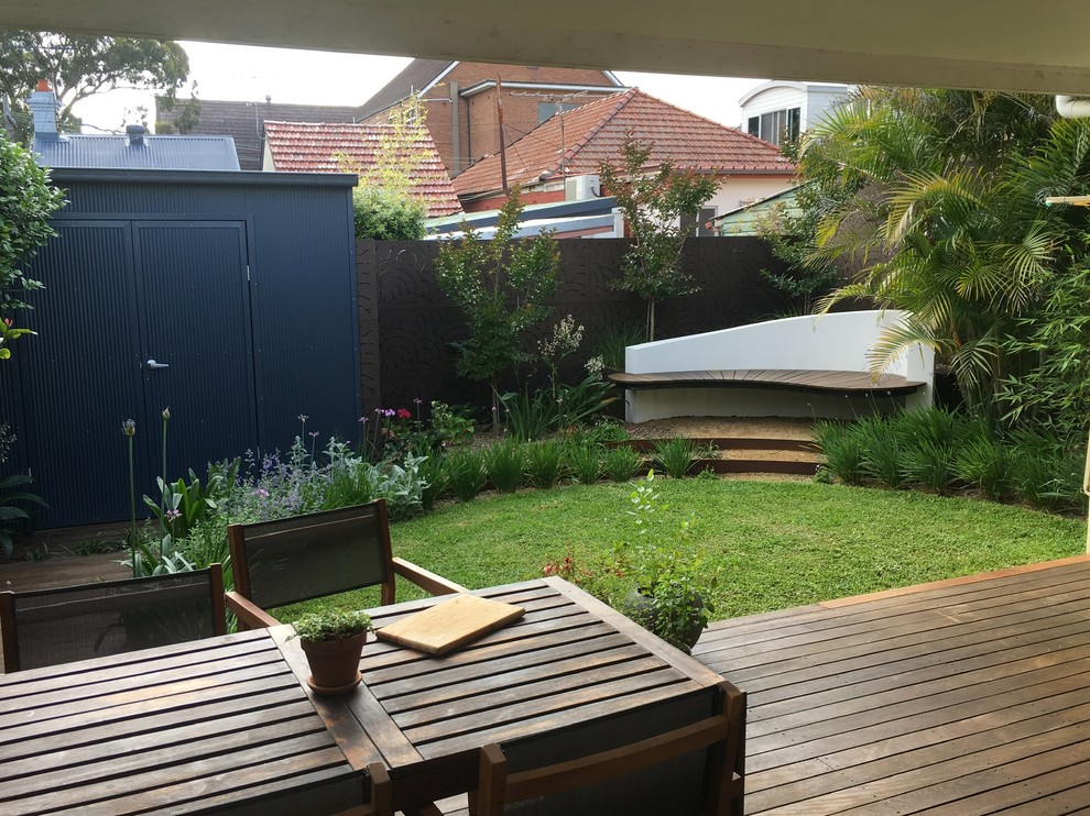 Courtyard Cottage Garden