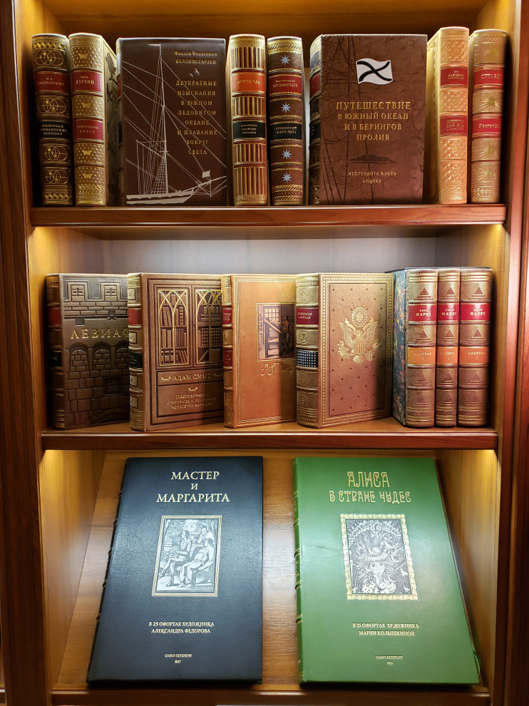 ExLibris книжный бутик-библиотека в ТЦ Времена Года