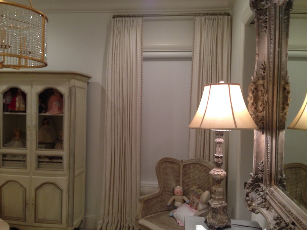 Inspiration for a transitional home design remodel in Jackson
