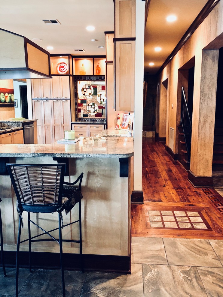 Home design - transitional home design idea in Jackson